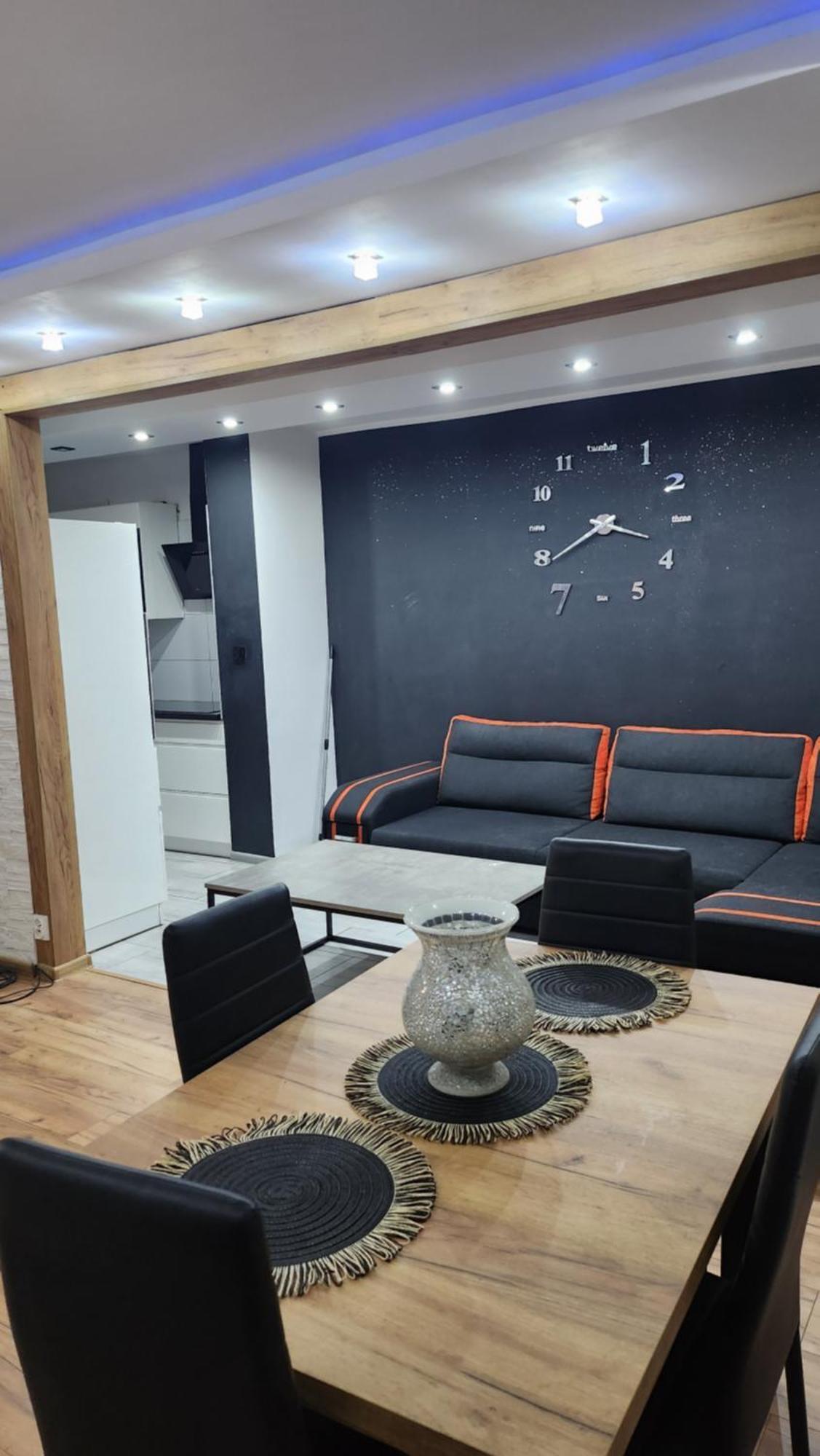 Ekskluzywny Apartament W Centrum Z Klimatyzacja I Balkonem Lubiń Exteriér fotografie